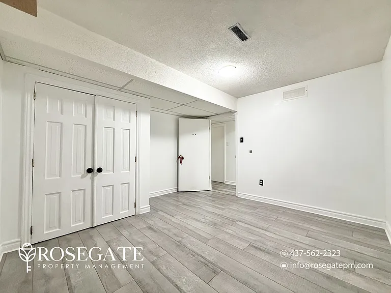 109 Rotary Dr — Photo 11