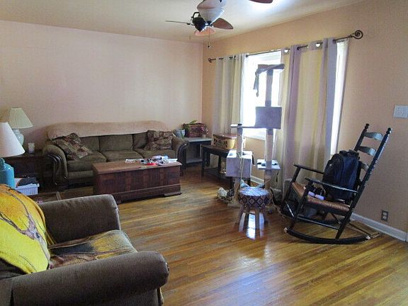 4th image of 2750 Dakota Dr