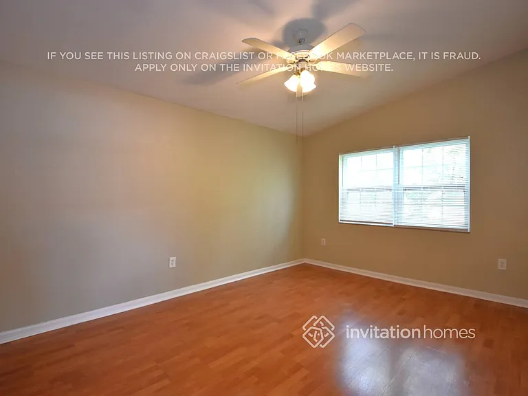 18710 SW 25th Ct — Photo 14