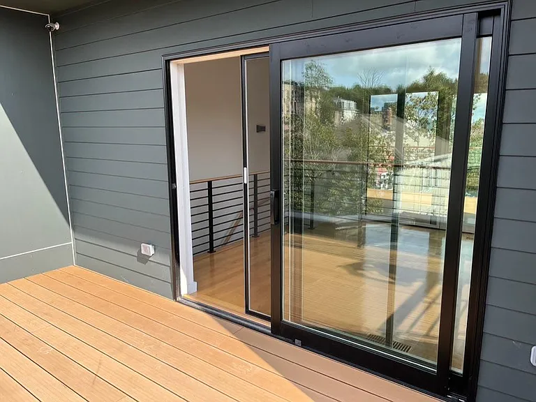 Roof Deck/Room