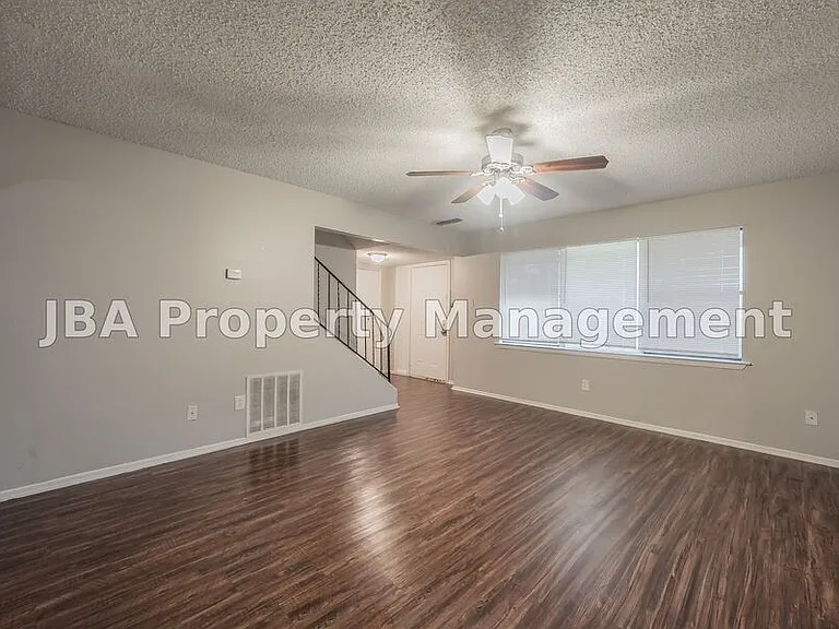 1770 Farleigh Ct #1770F — Photo 2