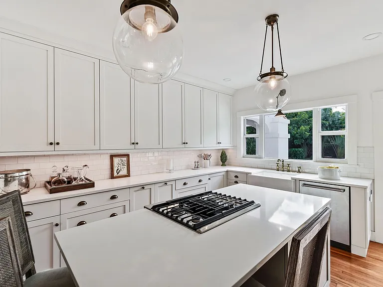 300 Buckingham Rd — Photo 19
