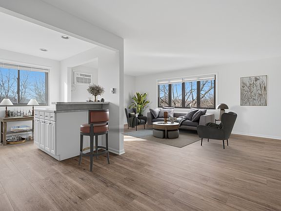 4th image of 7535 Tiffany Dr APT 3B