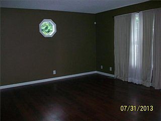 2nd image of 403 Spencer Ln