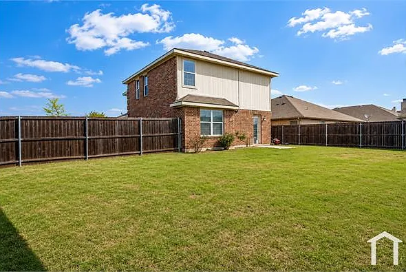 2725 Marsha Ln