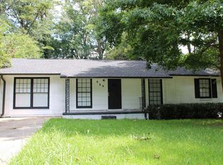 686 Utoy Ct, Jonesboro, GA 30238