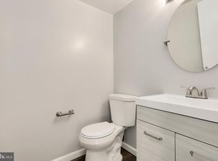 312 Sugarland Run Dr, Sterling, VA 20164