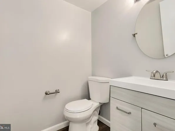 312 Sugarland Run Dr, Sterling, VA 20164