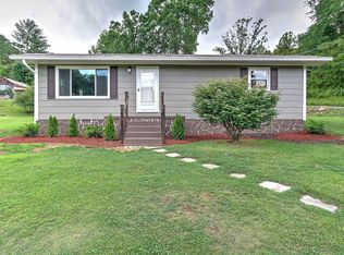 115 Bart Smith Rd, Hampton, TN 37658