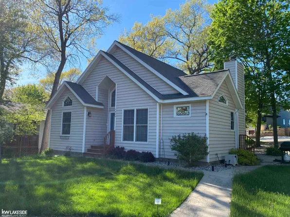 5820 Port Austin Rd, Caseville, MI 48725