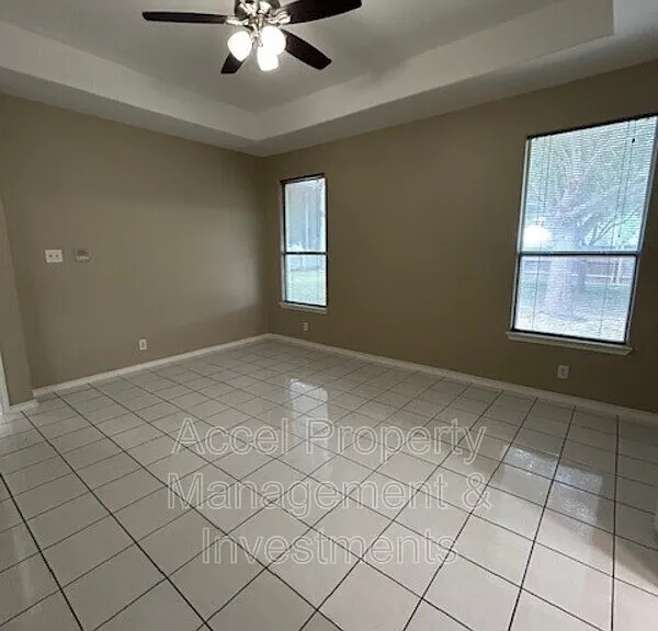 4510 Santa Inez St — Photo 6