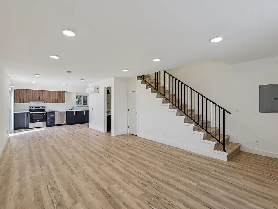 The Adelaide on 4th | Studios, 2 & 3 Bedroom Apartments in Chula Vista