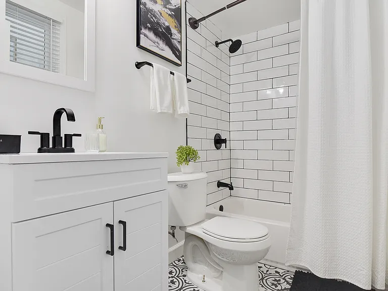 1255 Raum St NE #1 — Photo 28