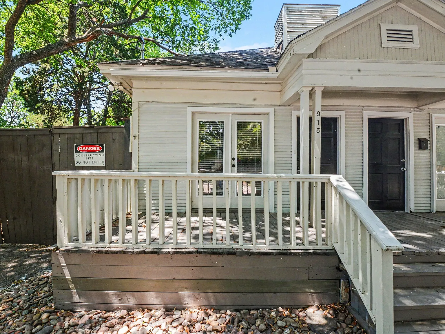 1 bed, 1590 sqft, $1,950 — Photo 3