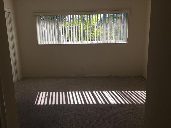 4th image of 2309 S Federal Hwy APT 20