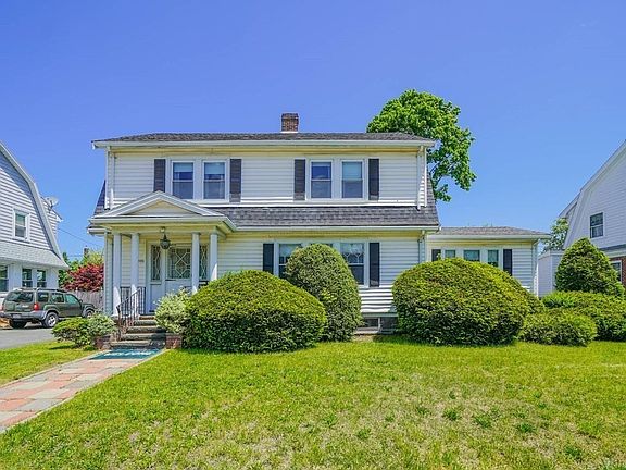 2nd image of 1390 Quincy Shore Dr