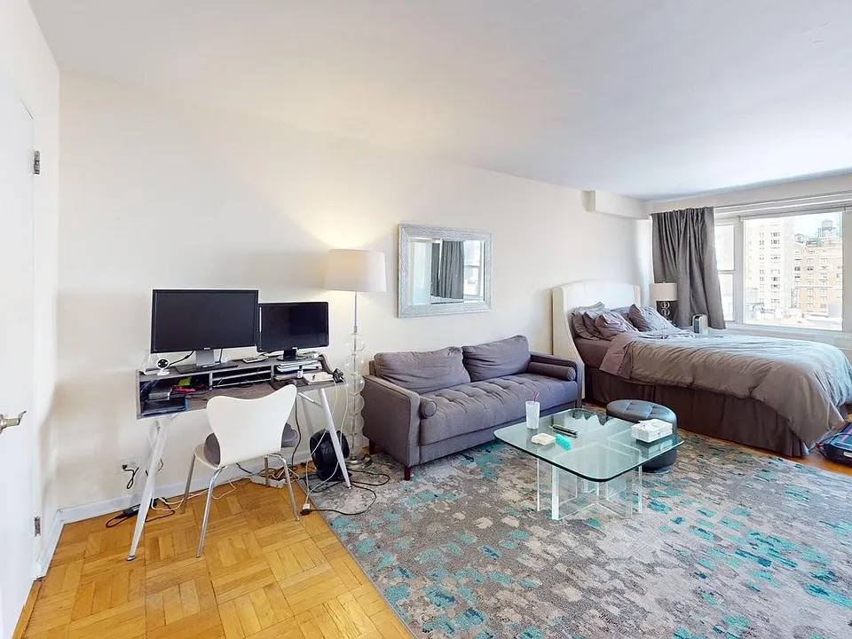 155 E 34th St #18L