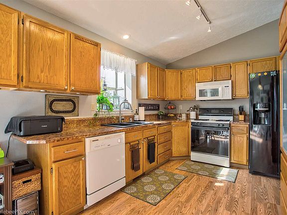 5th image of 5715 N Malta St