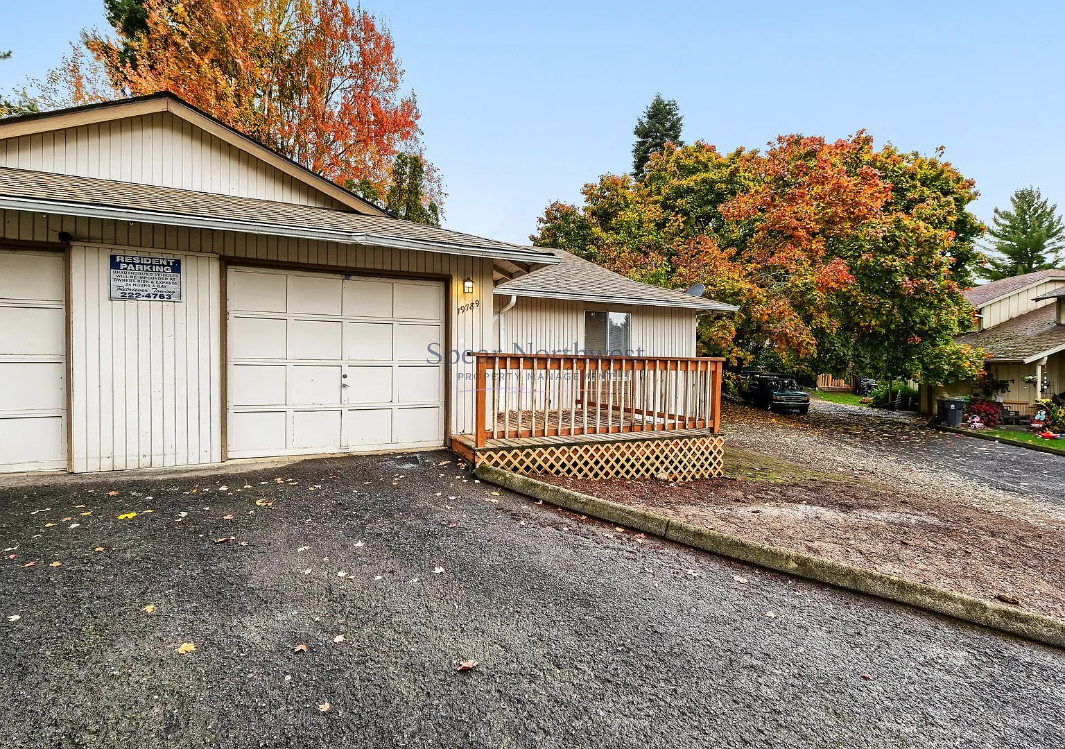 Updated Single-Level 2 Bedroom | 2 Full Bathrooms | Attached Garage - East Tualatin — Photo 3