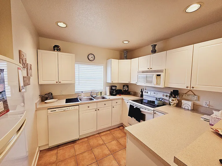 180 Portside Ave #102 — Photo 4
