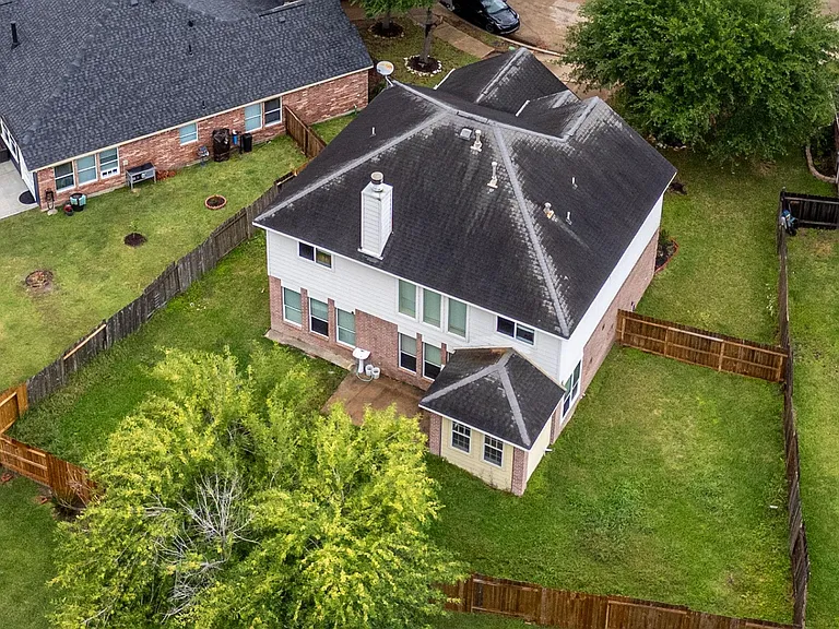7519 Chathan Glen Ln — Photo 37