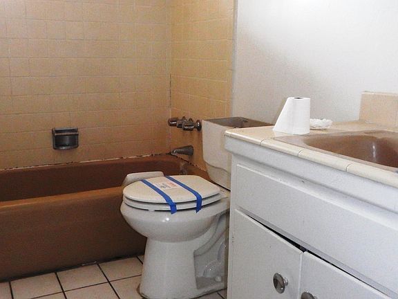 5th image of 2646&2648 N Los Altos Ave