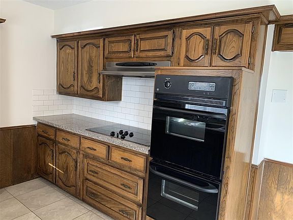 5th image of 12629 Hornbeam Dr