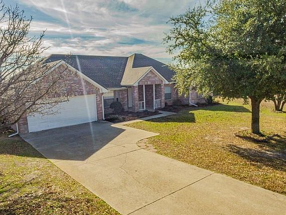 3rd image of 3125 Diamond Way Dr