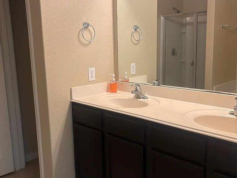 19817 Wt Gallaway St — Photo 10