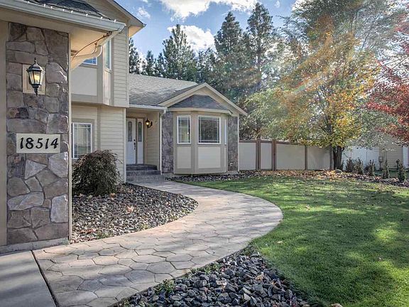 2nd image of 18514 E Hermosa Cir
