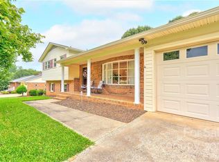 916 Sarratt Dr, Shelby, NC 28152