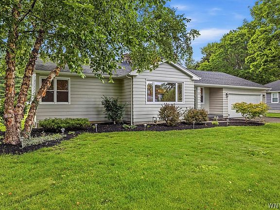 2nd image of 20 Burbank Dr