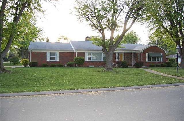 1st image of 1719 Edgewood Dr