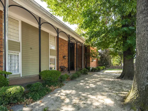 220 S McLean Blvd APT 8, Memphis, TN 38104