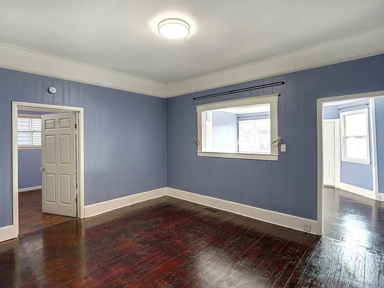 730 E Anderson St — Photo 17