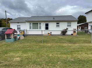 54 Fitch St, Greenup, KY 41144