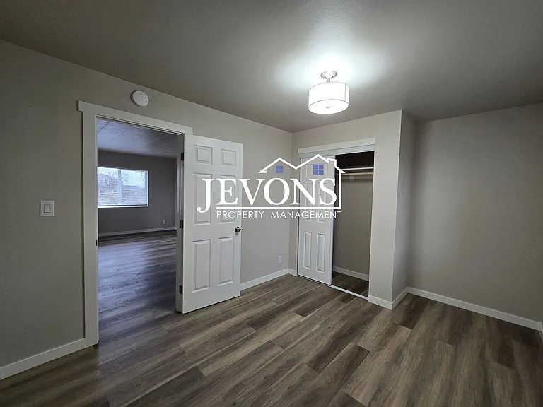 800 Hatton Rd — Photo 6