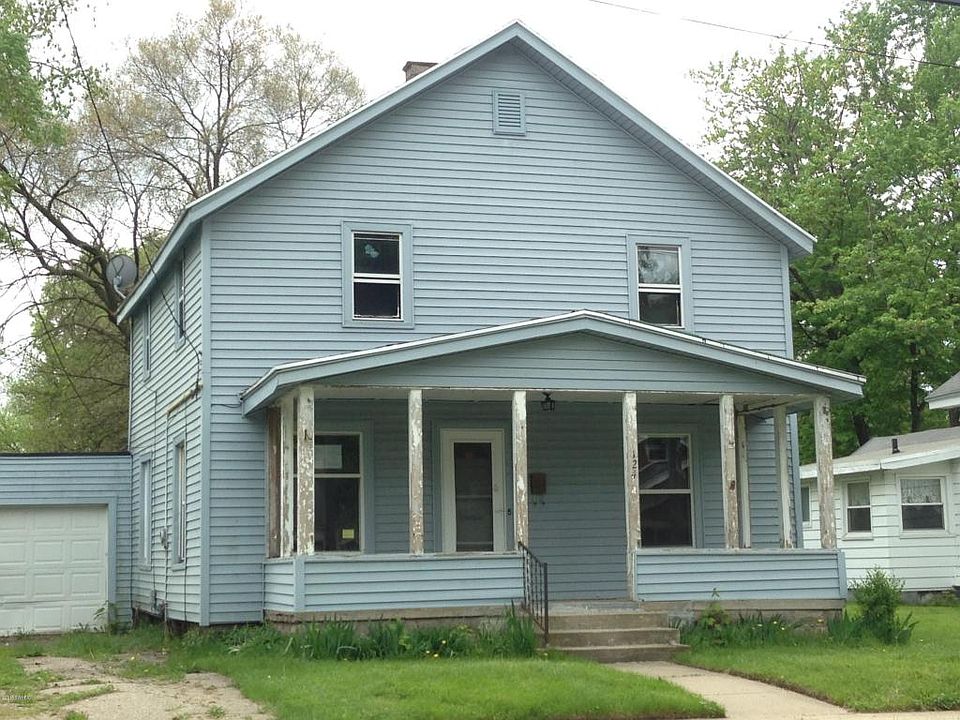 1st image of 124 Graceland St NE