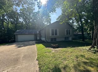 251 Illini Dr, Hopewell, IL 61565