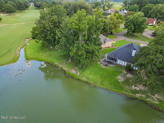 5th image of 510 S Deerfield Dr