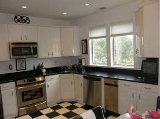 16 Crockers Ln #2, West Roxbury, MA 02132