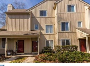 319 Woodlake Dr, Evesham, NJ 08053