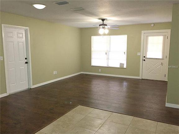 4th image of 158 Hidden Lake Dr
