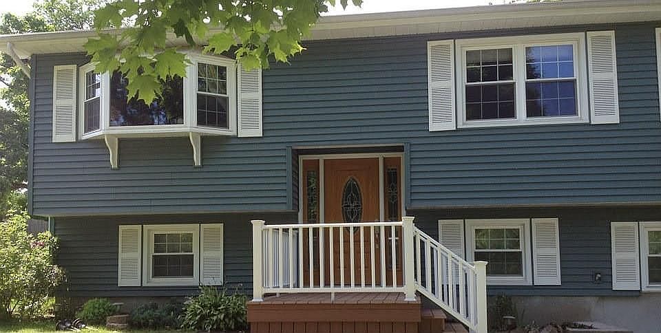 New front porch (Trex)