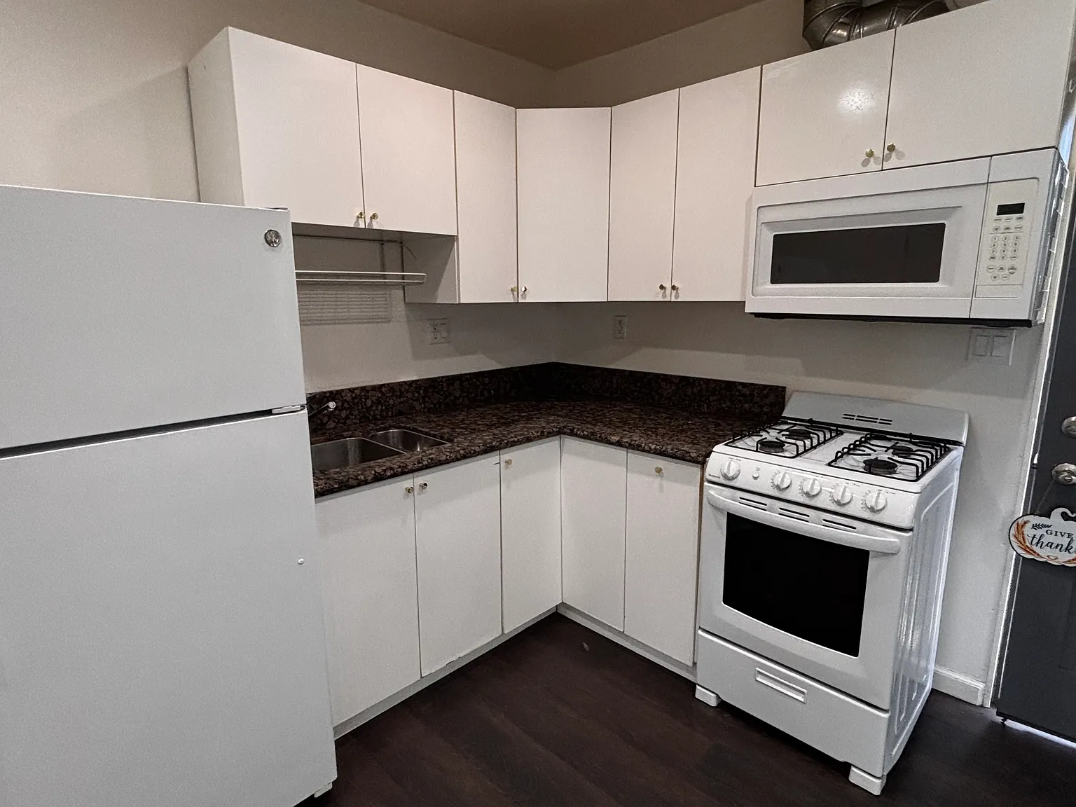 1 bed, 500 sqft, $2,000 — Photo 2