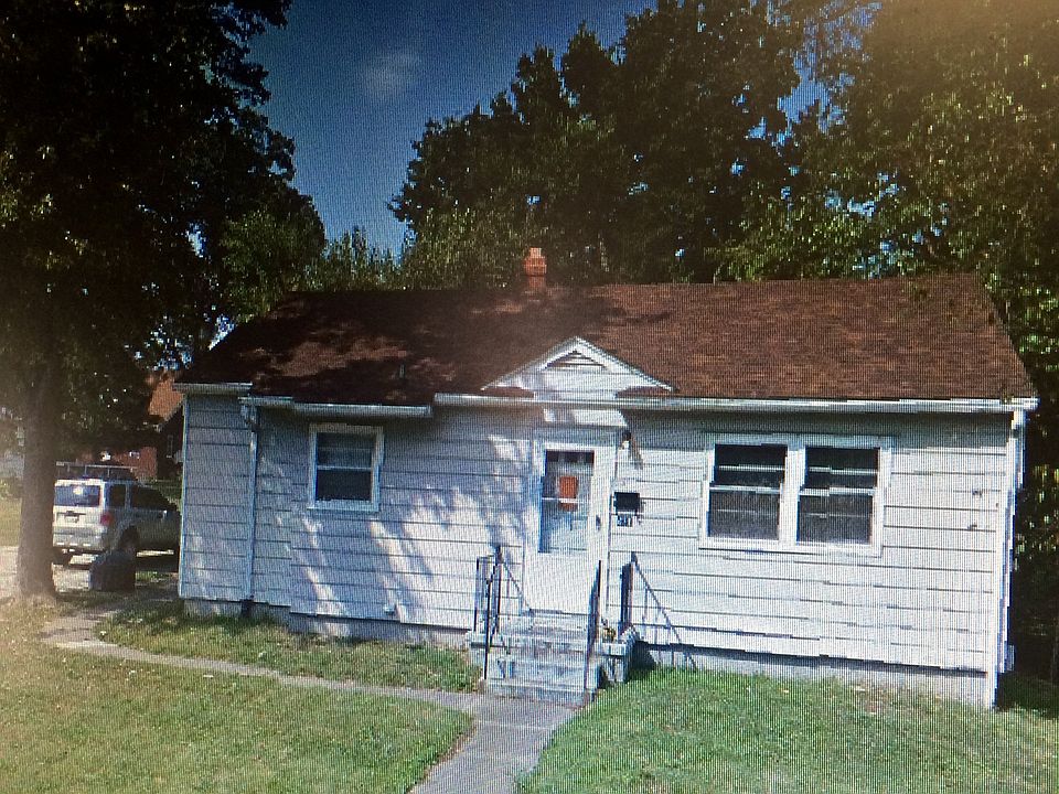 1st image of 421 E Park St