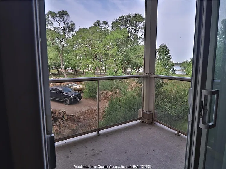 3000 Sandwich St #201 — Photo 25