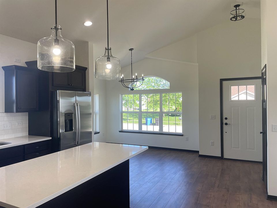 2nd image of 211 Lillehammer Ln