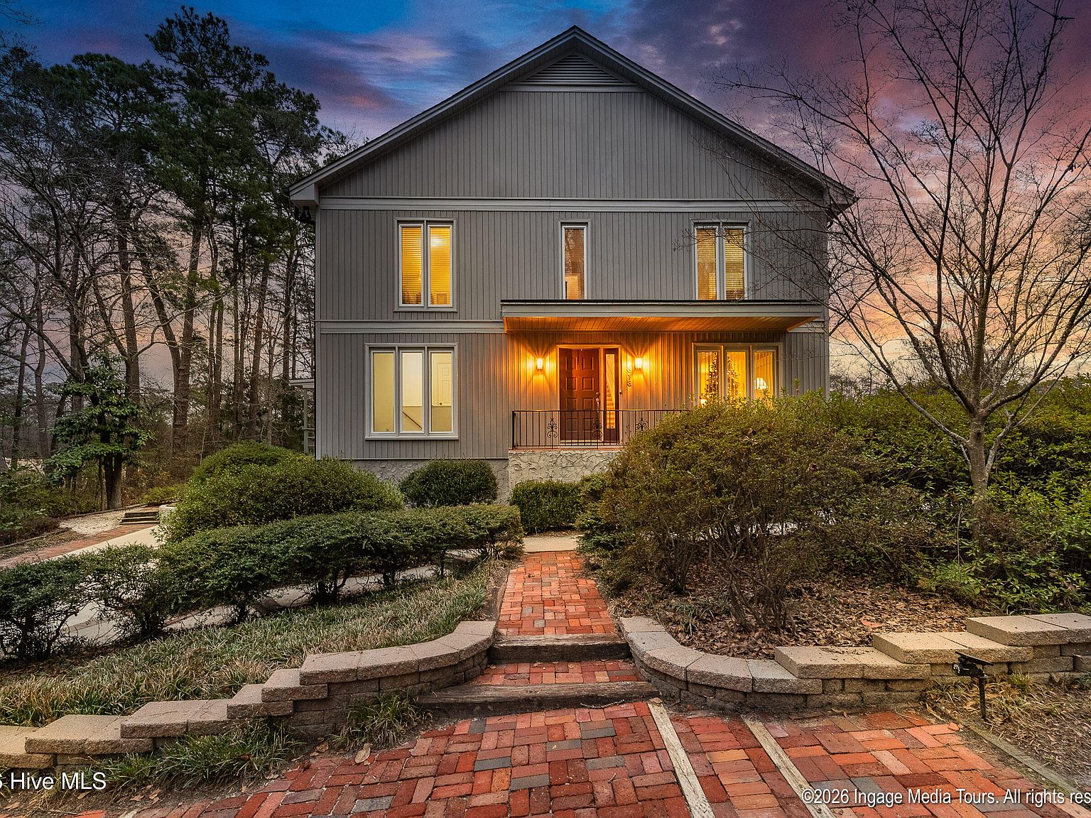 313 King George Road
