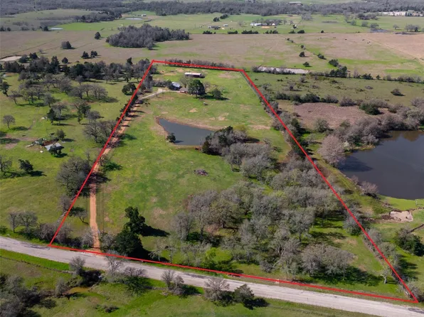 9269 Wheelock Hall Rd, Bryan, TX 77808